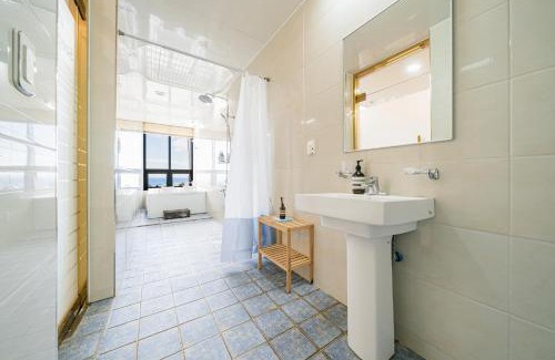 Gangjeong-dong Resort | Resort Cheong