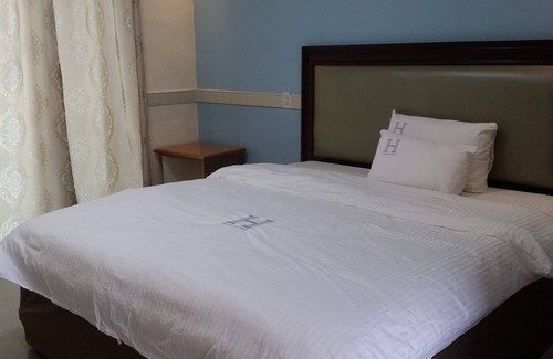 Silang Hotel | Resort de Hera