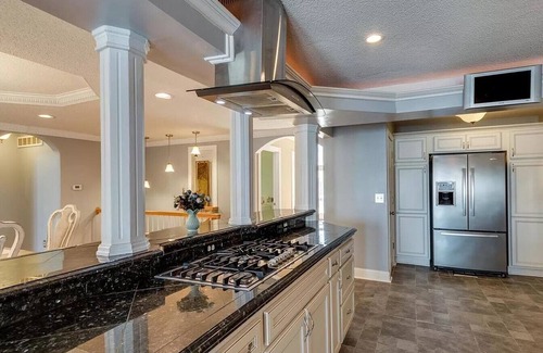 Dorsey House | RESORT LIVING 30 MINUTES FROM THE ARCH! GORGEOUS WATERFRONT HOME AWAITS!