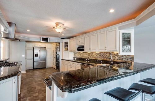 Dorsey House | RESORT LIVING 30 MINUTES FROM THE ARCH! GORGEOUS WATERFRONT HOME AWAITS!