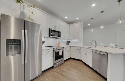 Ocotillo Condo | Resort Living in Ocotillo. 2 King Suites. Pool, Gym, Pickleball