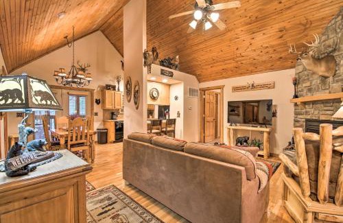 Branson West House | Resort Perks! Woodsy Family Retreat Near SDC