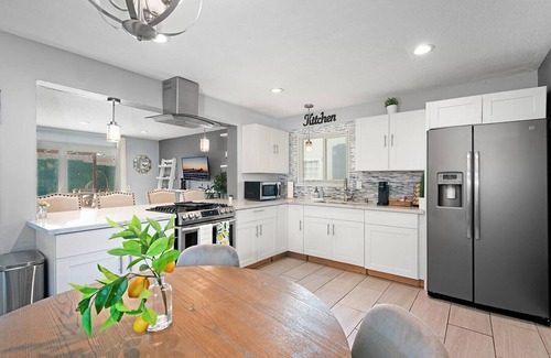 Fullerton House | Resort Style + Pool + Game Room + Bball Court