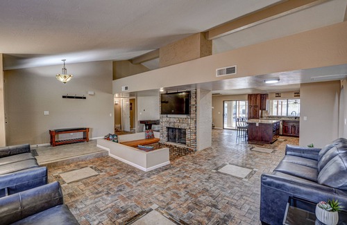 Pinnacle Peak House | Resort-Style Vacation Home with Pool, Mini Golf, Basketball & More!