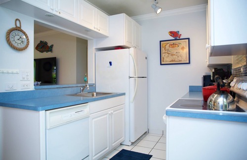 Hillsboro Beach Villa | Resort Villa, Private Oceanfront Beach, Heated Pool, IntraCoastal Gathering