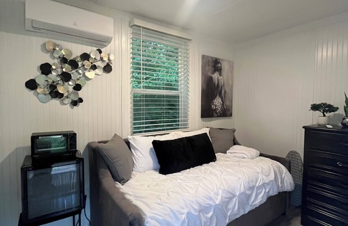 Pointblank Hotel | Resort with WiFi, Fitness room & Pool in enchanting Point Blank
