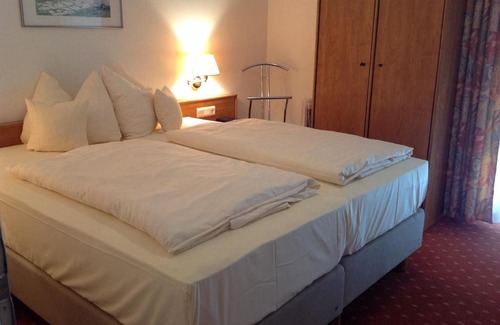 Kirkel Hotel | Ressmann`s Residence