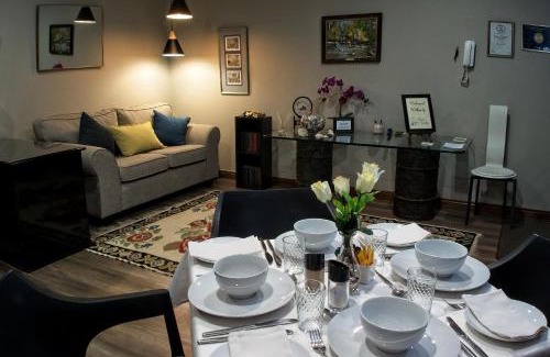 Elarduspark House | Rest-a-While Guest House - Pretoria