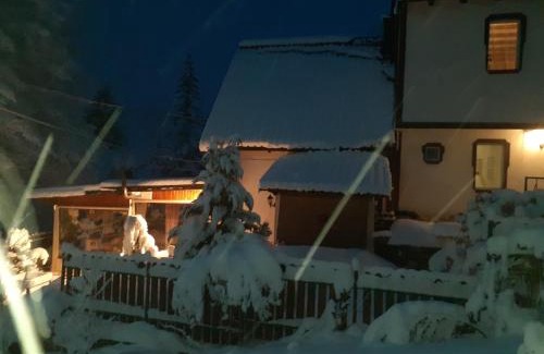 Lazaropole Bed & Breakfast | Restaurant and Apartments - T'ga za Jug Lazaropole