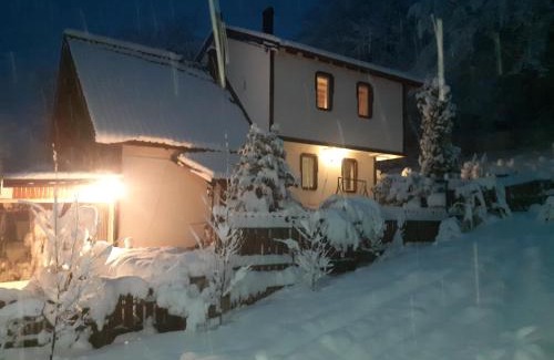 Lazaropole Bed & Breakfast | Restaurant and Apartments - T'ga za Jug Lazaropole