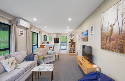 Swanson House | Restful Country Getaway Nr Trust Arena