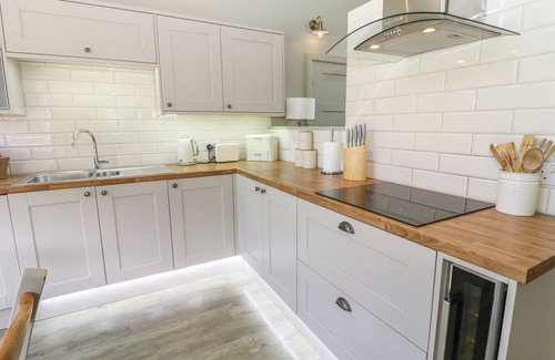 Bamburgh Cottage | Restharrow Lodge