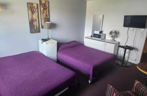 Pont-Rouge Hotel | Resto-Bar Le Bon Air