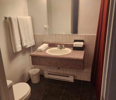 Pont-Rouge Hotel | Resto-Bar Le Bon Air