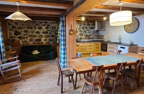 Fontcouverte-la-Toussuire Ski Chalet | Restored 18th century chalet, calm and conviviality 5 km from the resorts