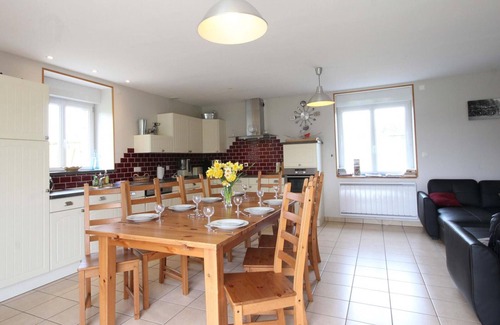 Landisacq Cottage | Restored house with garden in Landisacq, tranquility and nature