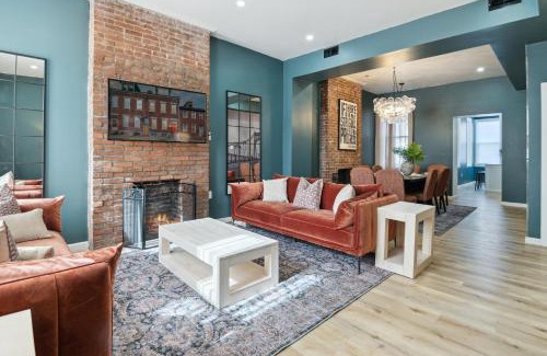 East Allegheny House | Restored Vintage Row Home Minutes from Stadiums, Casino, Museums, Downtown
