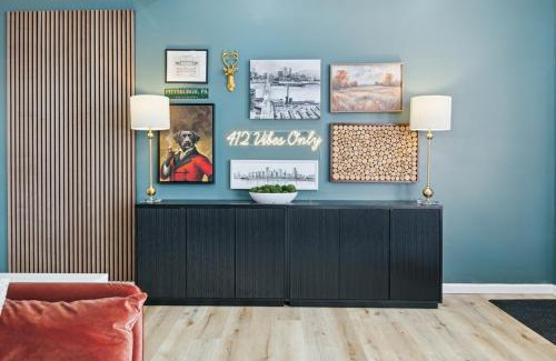 East Allegheny House | Restored Vintage Row Home Minutes from Stadiums, Casino, Museums, Downtown