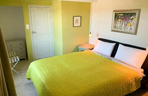 La Caunette House | Restored Wine Cottage In Babio With Pool