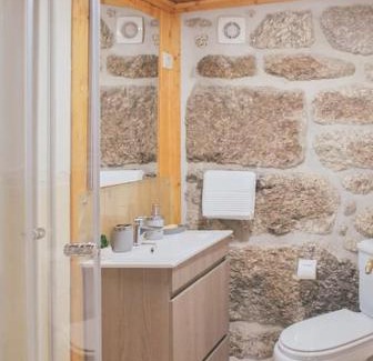 Sobradelo da Goma Ski Chalet | Retiro de Várzeas . Casa de Turismo Rural