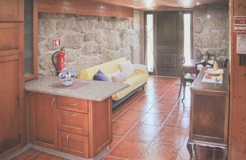 Sobradelo da Goma Ski Chalet | Retiro de Várzeas . Casa de Turismo Rural