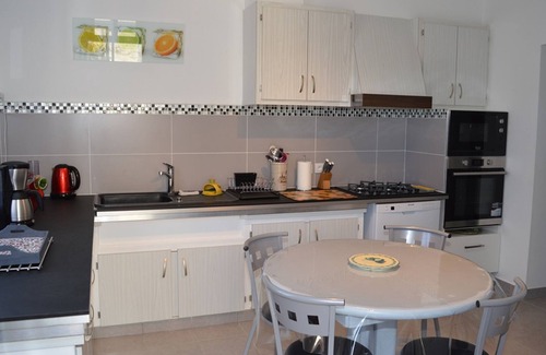 Saint-Avertin Cottage | Retreat between city and countryside in St Avertin - Pets allowed