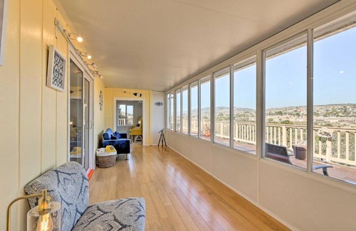 Arroyo Grande House | Retro House with Deck and Arroyo Grande View