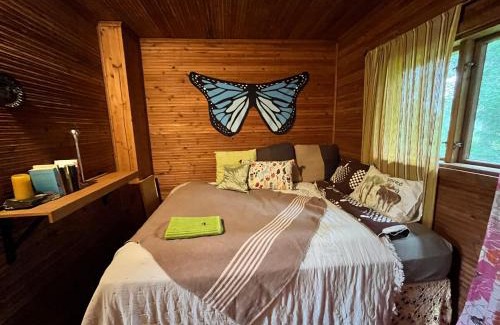 Maentsaelae Other | Retro Rustic Cabin