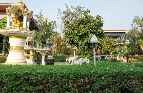 Bang Sare Hotel | Review Resort