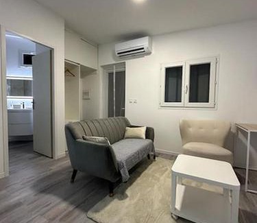 Viviers Apartment | Rhône Studio avec terrace parking privé