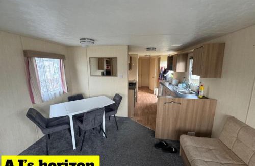 Rhyl House | Rhyl - Caravan - Sleeps 8 - Pet Friendly