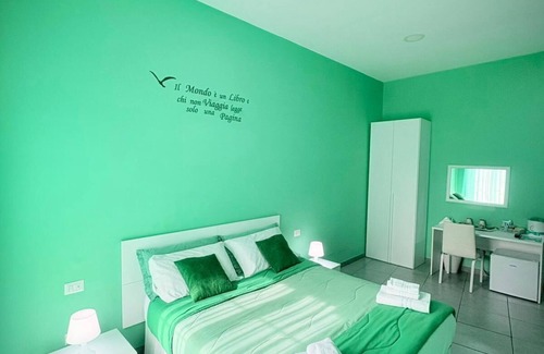 Naples City Centre Bed & Breakfast | Rianna House B&BnExcellent location in the heart of Naples