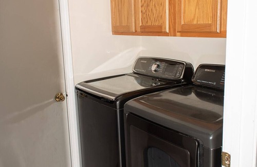 Lebanon Apartment | Richardson Roost!nHidden spot in the city but a feel of country!