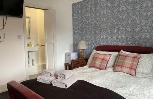 Fort Augustus Hotel | Richmond House Hotel