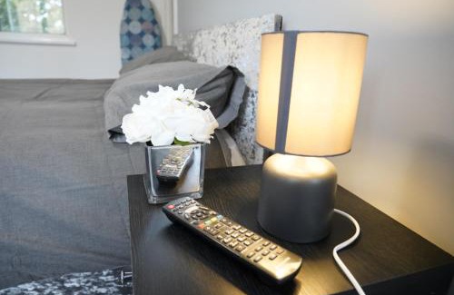 Holbrooks House | Ricoh Arena/Newly Refurbished Semi-Detached House