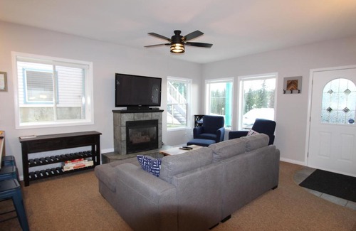 Silver Star Mountain Apartment | Ridgeview Lower