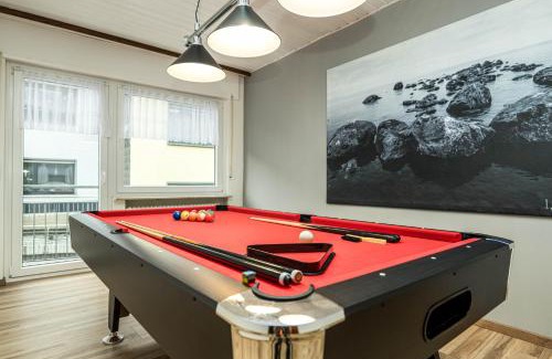 Klotten Apartment | Riesling Appartement for 2 - 4 People - Billiards - Balcony with Mosel View - Parking - Wine Barrel Bar - Fully Equipped Kitchen - Netflix - WaipuTV - 3 km from Cochem