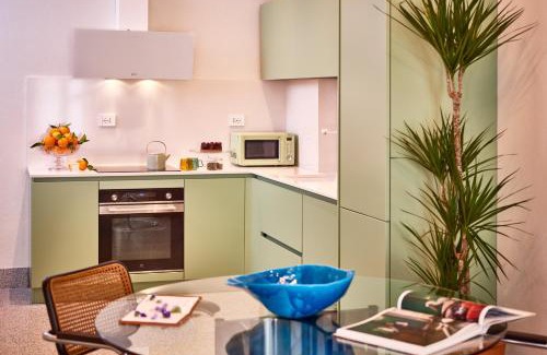 Marina District Apartment | Right House - Indipendent in Characteristic Marina District