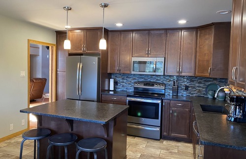 East Kootenay Cottage | Right on Beautiful Baynes Lake. Pet Friendly. A/C