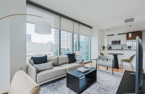 Rincon Hill Apartment | Rincon Hill 1BR w/Gym, Pool, EV Charger & Rooftop | Near Tech Hub