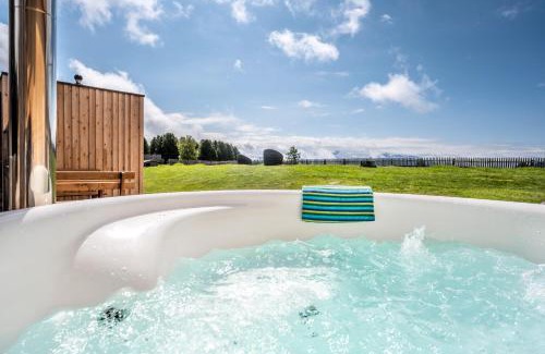 Villandro House | Rinderplatz