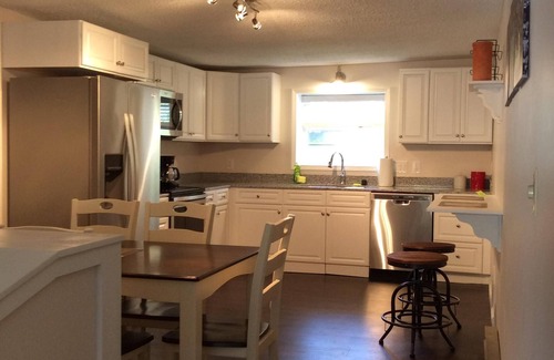 Westfield Apartment | Rising Rose- Private Unit & Entry/Patio, Wifi, A/C, Smart TV, ADA Accessible