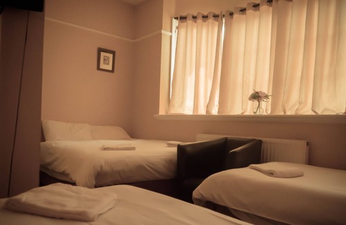 Harrow Hotel | Rising Sun Hotel