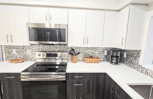 Palm Coast Condo | Rising Sun 🌅Stunning Oceanfront Ocean View Villa! 3 Beautiful Resort Pools! Beach Front!