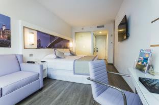 Midtown West Hotel | Riu Plaza New York Times Square