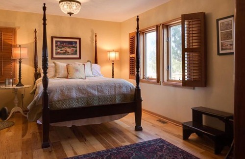 Quicksburg Bed & Breakfast | River Bluff Farm Bed and Breakfast