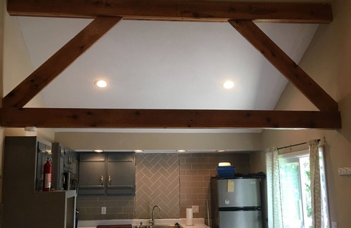 Brookline Station Cabin | River cabin w access. close to town. 35 foot deck