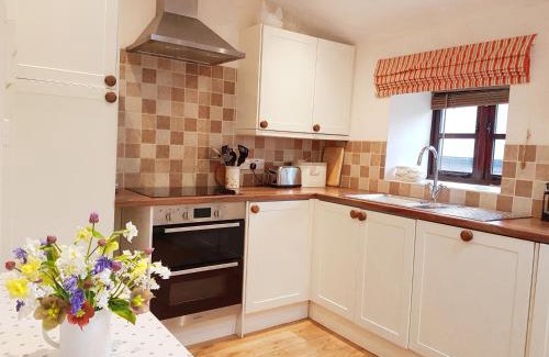 Longtown House | River Cottage@Cwm Mill - Riverside Family Holidays in the Black Mountains