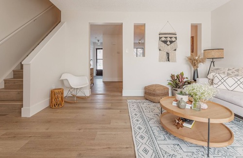 Saskatoon House | River Front 3 Bedroom Townhome -Newly Renovated!