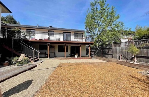 Guerneville House | River Haven: Hot Tub, Outdoor Lounge, Walk to Beach